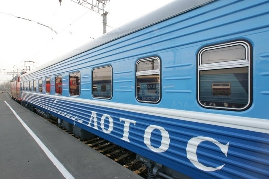 Фирменный поезд москва саратов