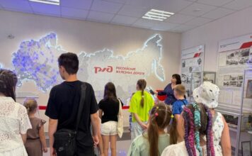 На детской железной дороге в Волгограде прошел тематический праздник «Станция назначения: Семья» Семейный праздник